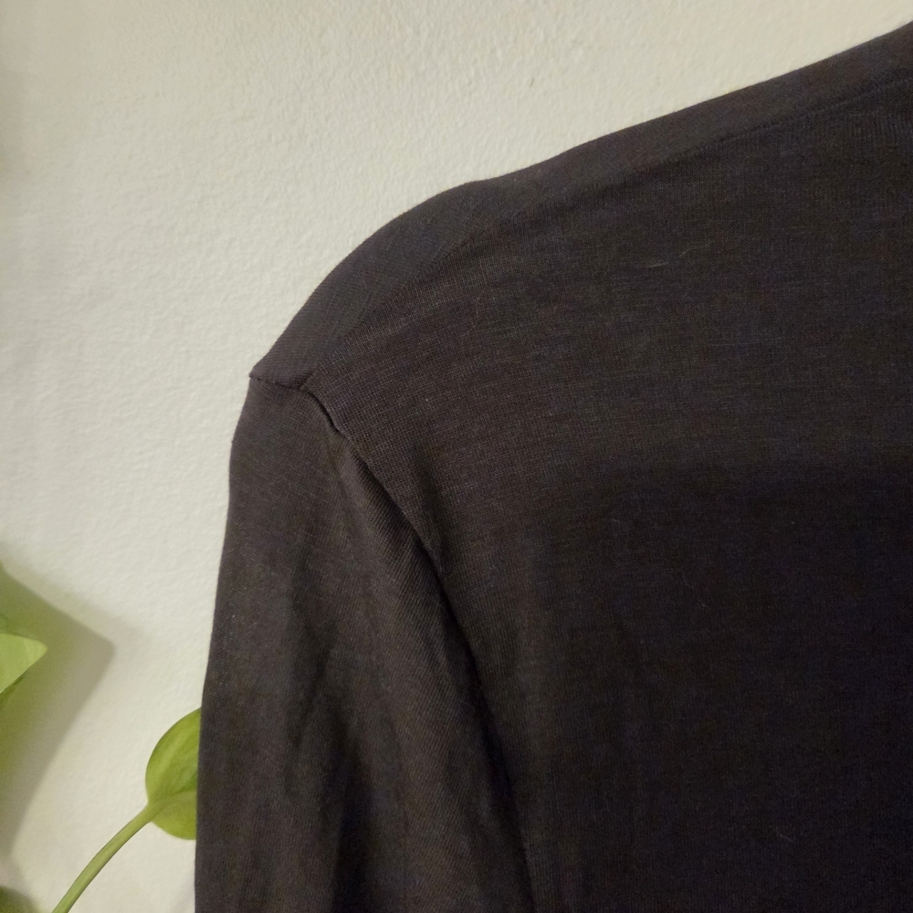 Uniqlo Heattech Long Sleeve Lightweight Turtleneck Tee - Picture 5 of 6
